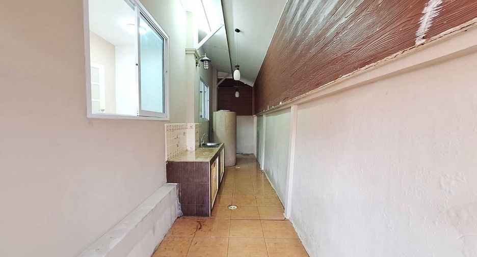 For sale 3 bedrooms house in Mueang Udon Thani, Udon Thani