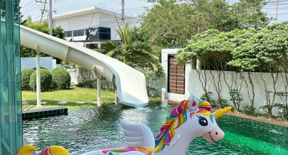 For rent 3 bedrooms villa in Hua Hin, Prachuap Khiri Khan