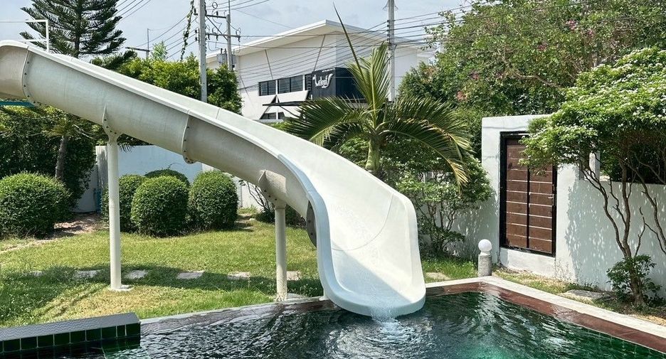 For rent 3 bedrooms villa in Hua Hin, Prachuap Khiri Khan