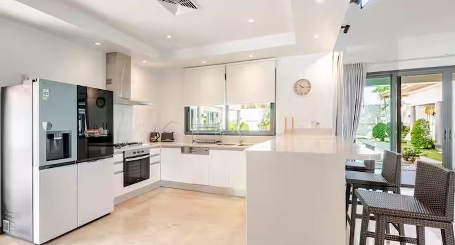 For rent 4 bedrooms villa in Thalang, Phuket