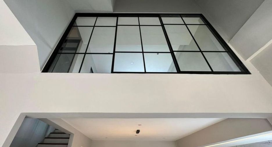 For sale そして for rent 3 ベッドルーム townhouse in Prawet, Bangkok