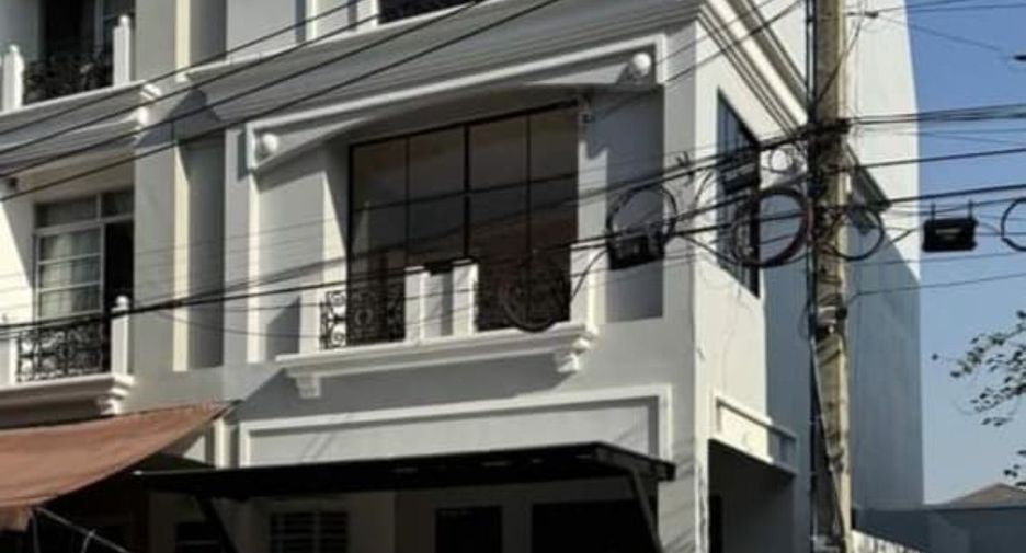 For sale そして for rent 3 ベッドルーム townhouse in Prawet, Bangkok