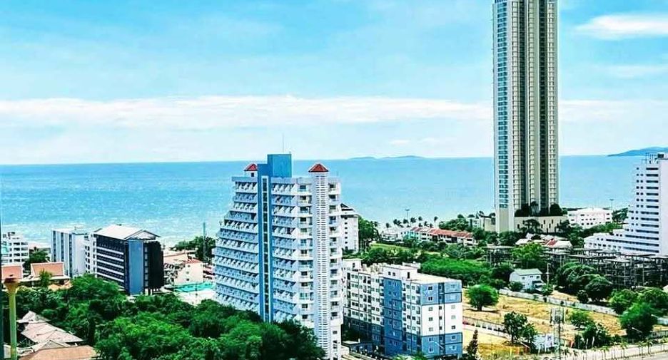 For rent 3 bedrooms condo in Bang Lamung, Chonburi