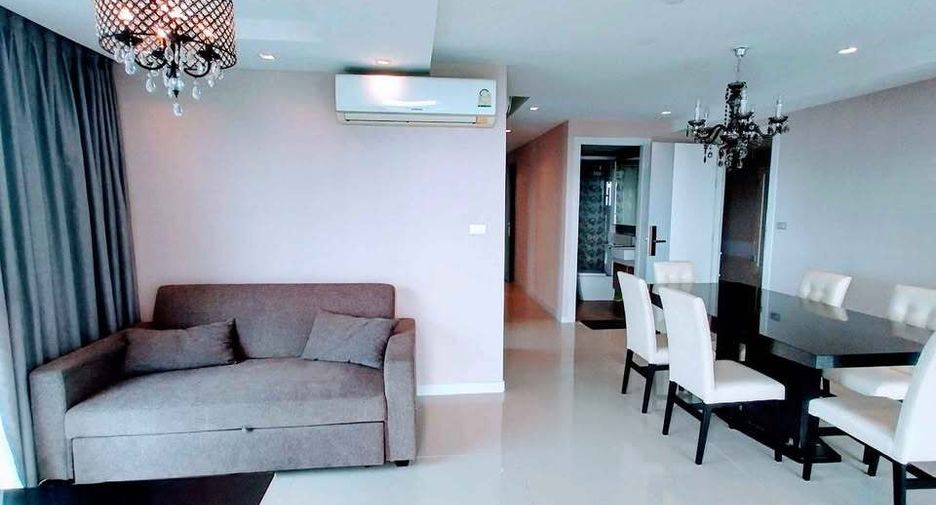 For rent 3 bedrooms condo in Bang Lamung, Chonburi