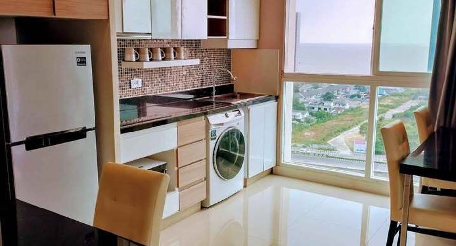 For rent 3 bedrooms condo in Bang Lamung, Chonburi