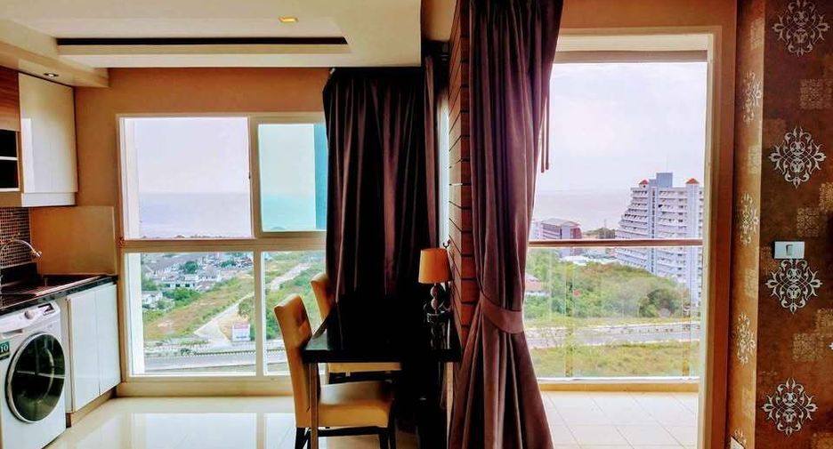 For rent 3 bedrooms condo in Bang Lamung, Chonburi