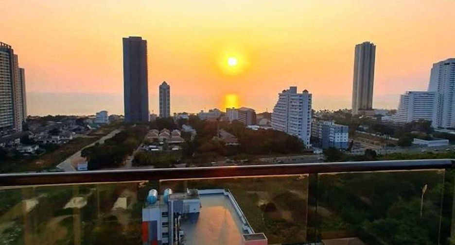 For rent 3 bedrooms condo in Bang Lamung, Chonburi