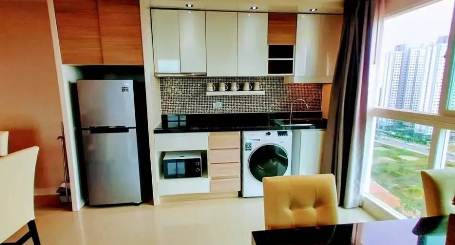 For rent 3 bedrooms condo in Bang Lamung, Chonburi