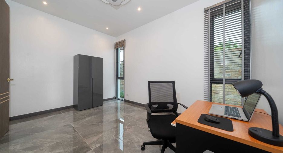 For sale 4 bedrooms villa in Thalang, Phuket