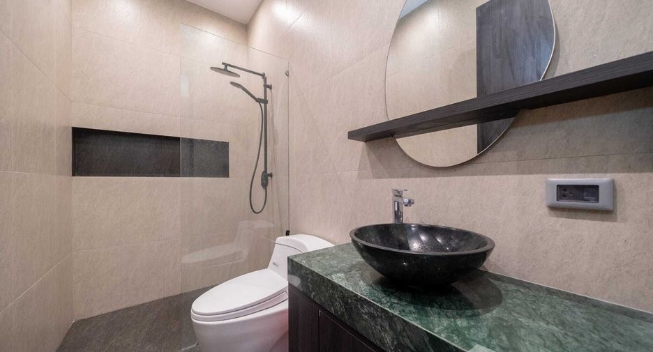 For sale 4 bedrooms villa in Thalang, Phuket