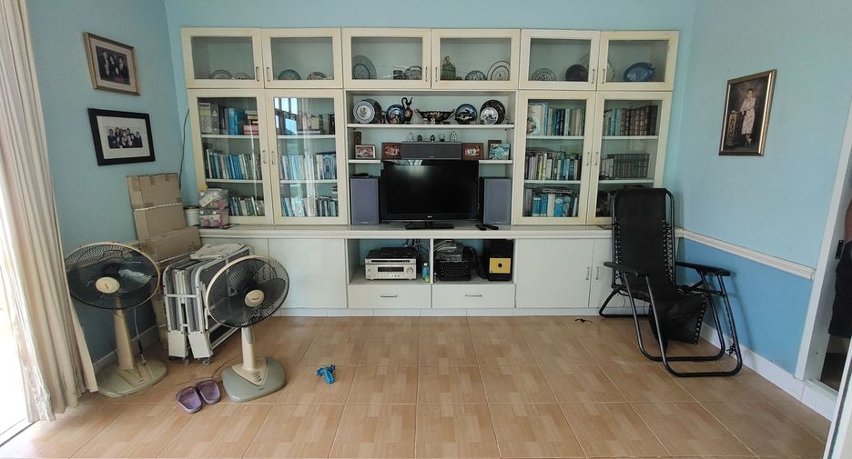 For sale 6 bedrooms house in Cha Am, Phetchaburi