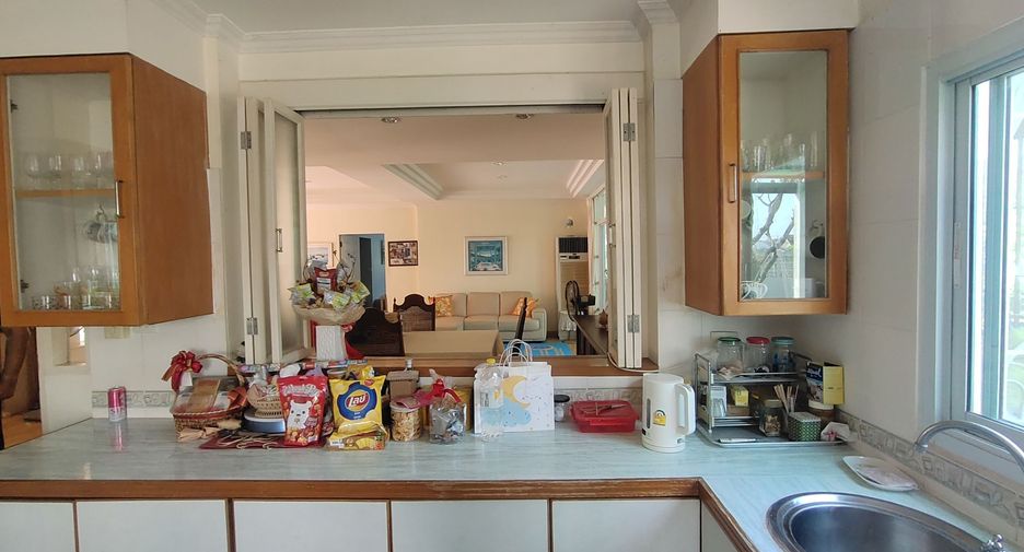 For sale 6 bedrooms house in Cha Am, Phetchaburi