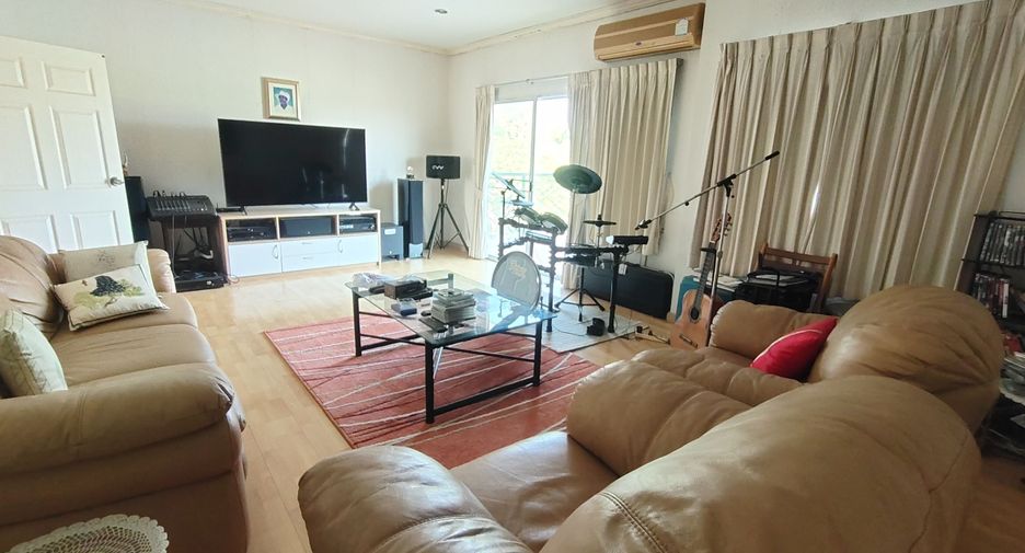 For sale 6 bedrooms house in Cha Am, Phetchaburi
