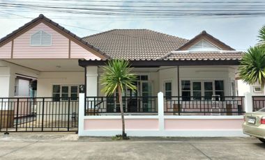 À louer 3 chambres maison à Bang Lamung, Chonburi