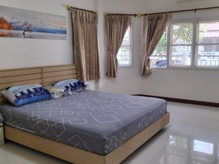 À louer 3 chambres maison à Bang Lamung, Chonburi