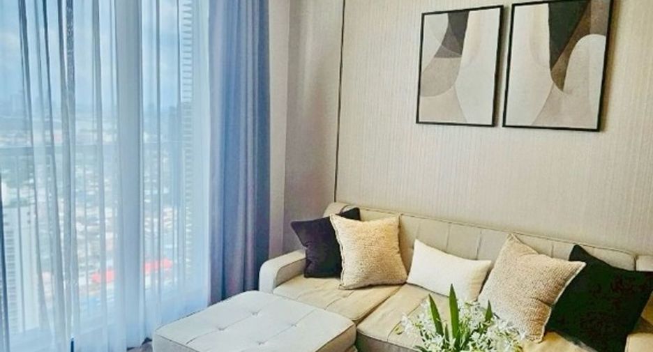 For sale 2 bedrooms condo in Khlong Toei, Bangkok