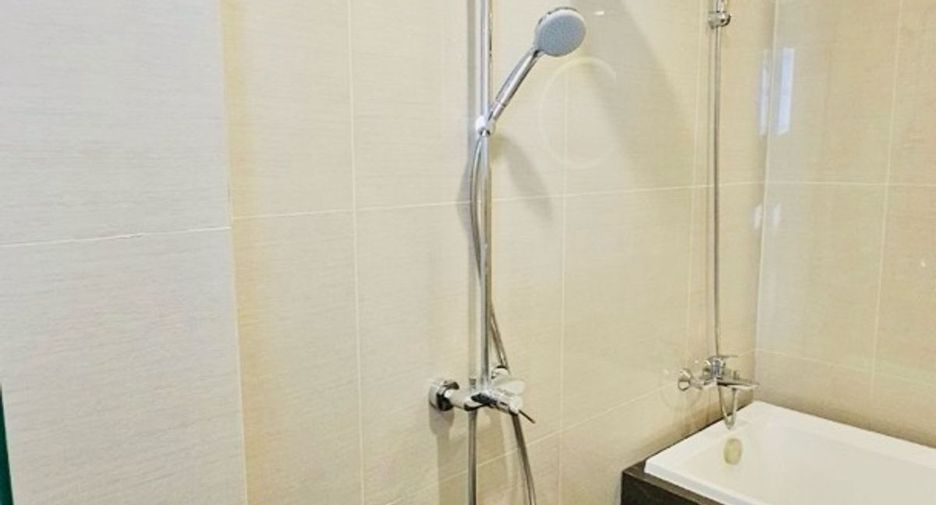 For sale 2 bedrooms condo in Khlong Toei, Bangkok
