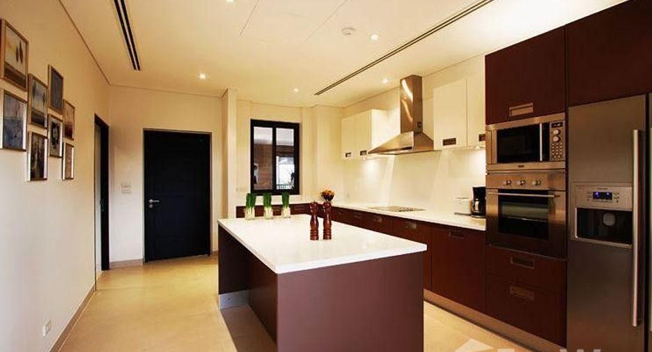 For sale 5 bedrooms villa in Thalang, Phuket