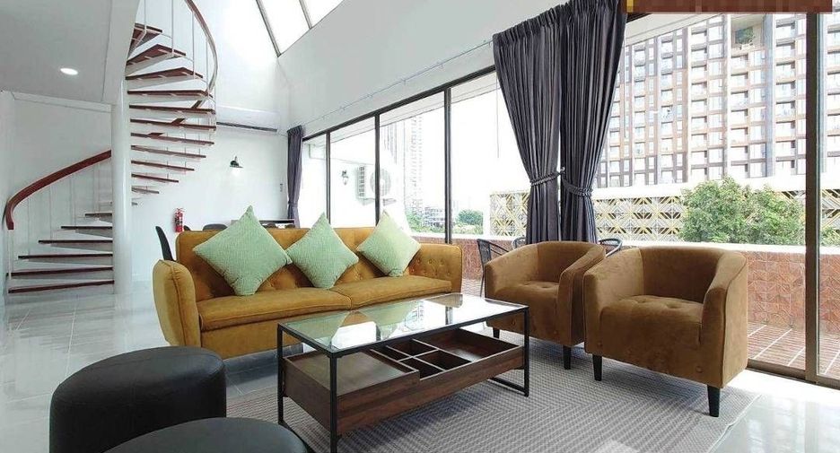 For rent 3 bedrooms condo in Jomtien, Pattaya