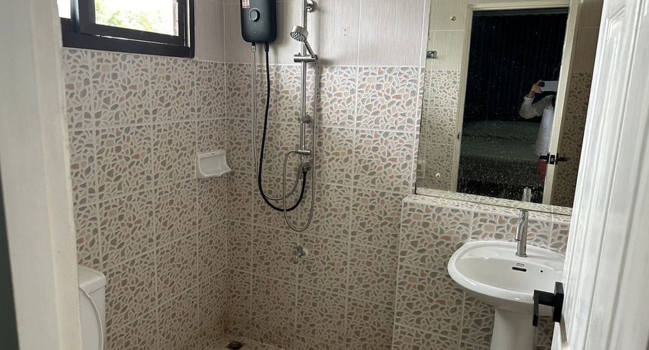 Haus zur Miete mit 3 Zimmer in Mueang Phuket, Phuket