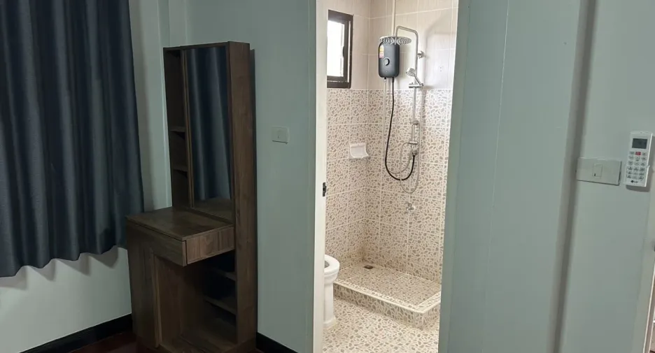 Haus zur Miete mit 3 Zimmer in Mueang Phuket, Phuket