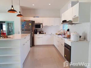 Продажа 4 спальни дом в Сарапхи, Чианг Маи