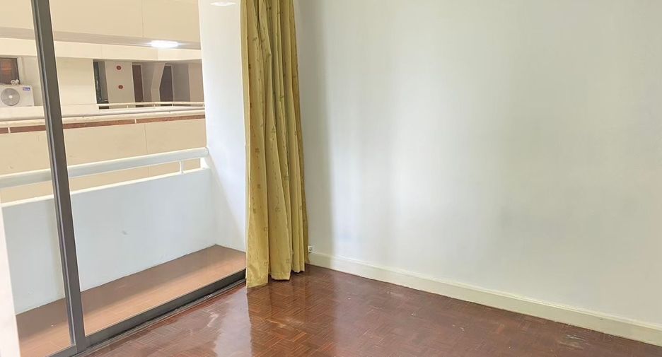 For rent 2 bedrooms condo in Bang Lamung, Chonburi