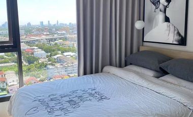Продажа 1 кровать кондо в Пхра Кханонг, Бангкок