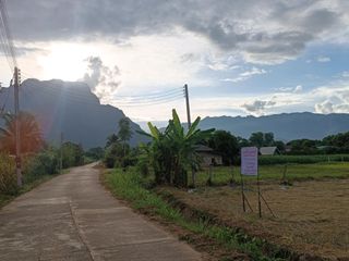 Terreno en venta en Chiang Dao, Chiang Mai