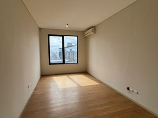 For sale 5 bedrooms condo in Watthana, Bangkok