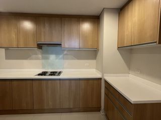 For sale 5 bedrooms condo in Watthana, Bangkok