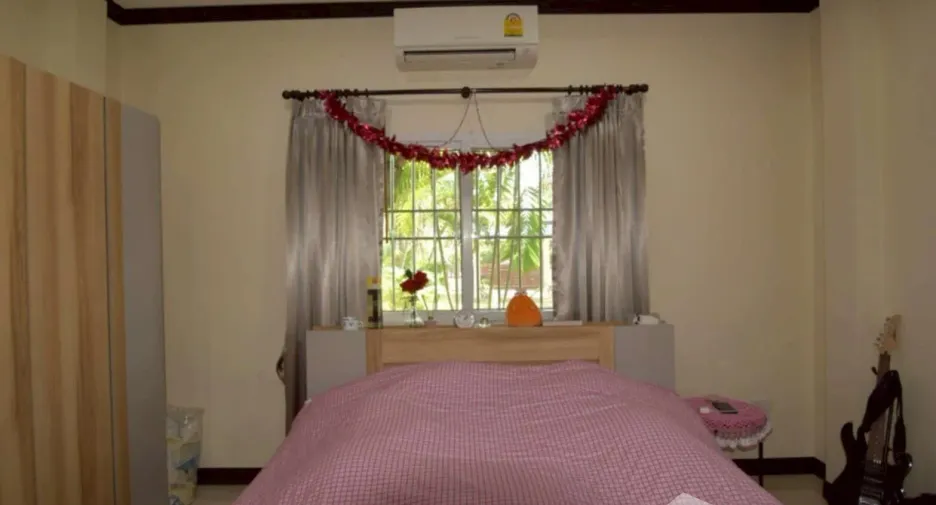 For rent 4 bedrooms villa in Hua Hin, Prachuap Khiri Khan