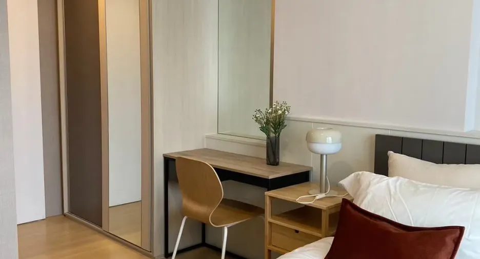 For sale 1 bed condo in Wang Thonglang, Bangkok