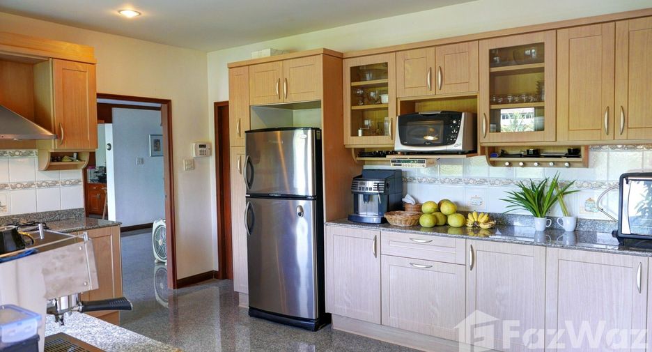 Villa en venta de 4 habitaciones en Kathu, Phuket