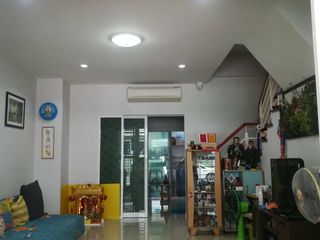 À vendre 3 chambres maison à Khan Na Yao, Bangkok