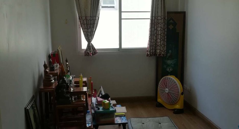 Haus zum Kauf mit 3 Zimmer in Khan Na Yao, Bangkok