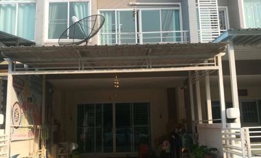 Haus zum Kauf mit 3 Zimmer in Khan Na Yao, Bangkok