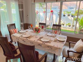 Villa en alquiler de 4 habitaciones en Bang Lamung, Chonburi