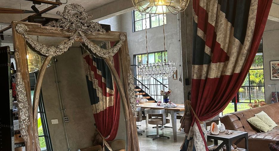 For rent 3 bedrooms retail Space in Mueang Phuket, Phuket