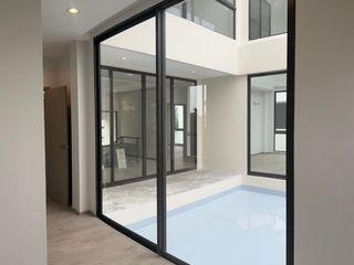 出售 5 卧室 独立屋 在 Lat Krabang, 曼谷
