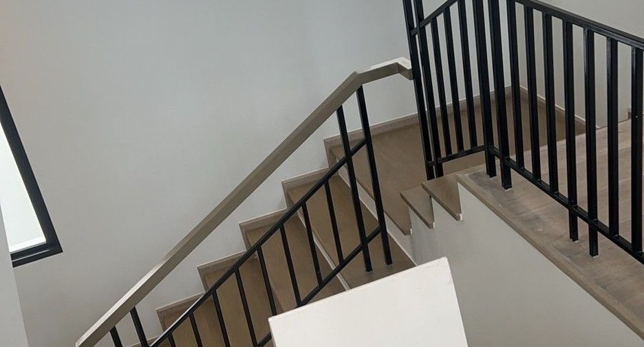 For sale 5 bedrooms house in Lat Krabang, Bangkok
