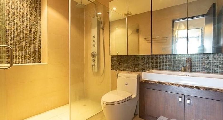 For sale and for rent 3 bedrooms condo in Yan Nawa, Bangkok