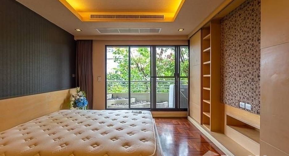For sale and for rent 3 bedrooms condo in Yan Nawa, Bangkok