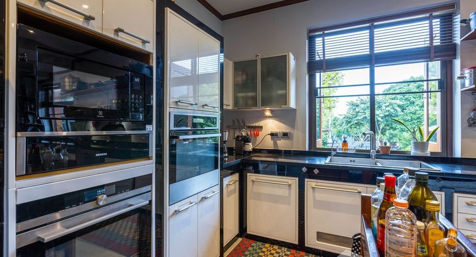 À vendre 5 chambres villa à Pran Buri, Prachuap Khiri Khan