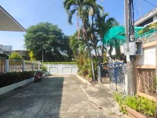 For sale 5 ベッドルーム house in San Kamphaeng, Chiang Mai