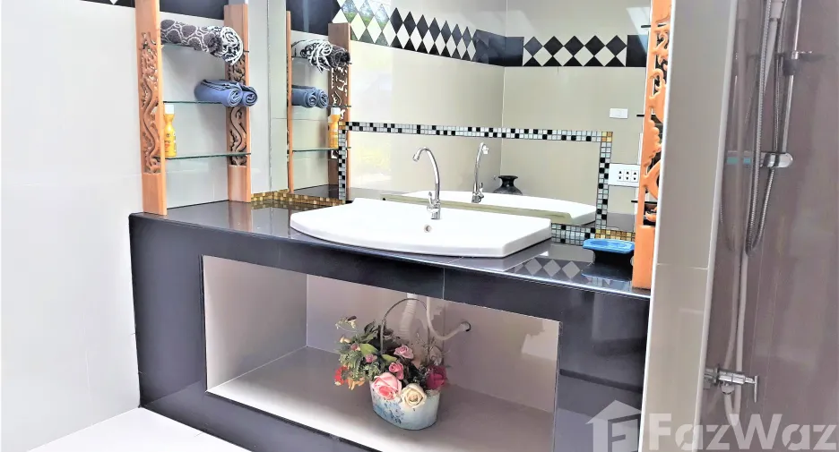 For rent 2 bedrooms villa in Mueang Chiang Rai, Chiang Rai