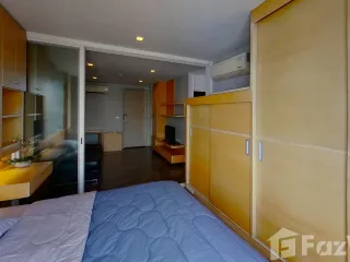 Condo en venta y en alquiler de estudio en Phra Khanong, Bangkok