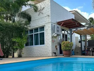 Villa en venta de 2 habitaciones en Mueang Phuket, Phuket