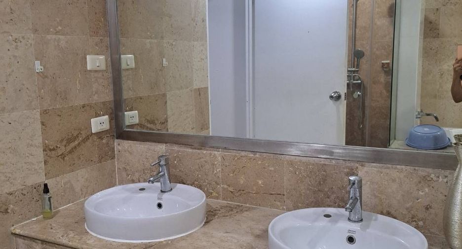 For rent 3 bedrooms condo in Mueang Phuket, Phuket