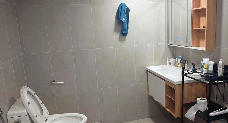 For sale 3 bedrooms condo in Phra Khanong, Bangkok